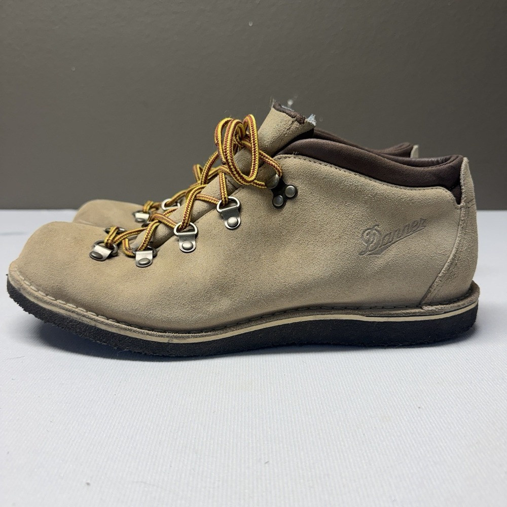 Danner Men's Tramline Oyster Gray Suede Leather 54311 10.5 EE Hiking Outdoor USA